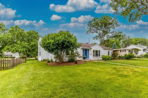 310 South Summit Street Wheaton IL 60187