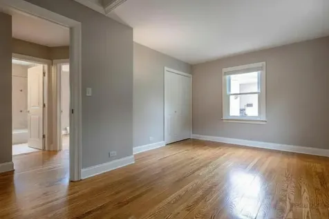 310 South Summit Street Wheaton IL 60187