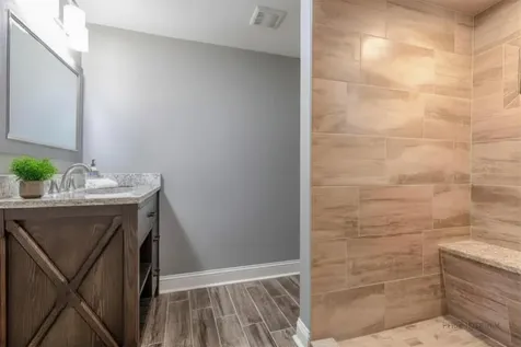 310 South Summit Street Wheaton IL 60187