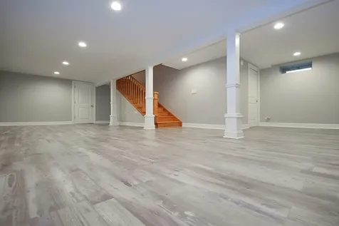 310 South Summit Street Wheaton IL 60187