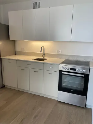 2400 North Lakeview Avenue Chicago IL 60614