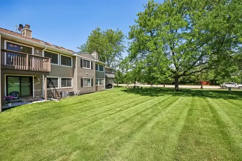 124 West Morningside Lane Buffalo Grove IL 60089