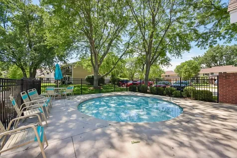 124 West Morningside Lane Buffalo Grove IL 60089