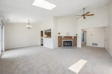 124 West Morningside Lane Buffalo Grove IL 60089