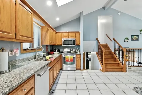 7051 West 64th Place Chicago IL 60638