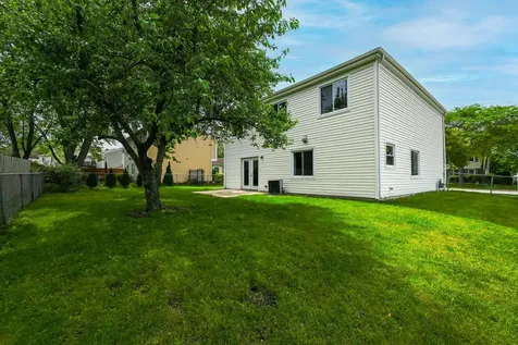 5039 Chambers Drive Hoffman Estates IL 60010