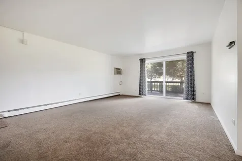 2214 South Goebbert Road Arlington Heights IL 60005