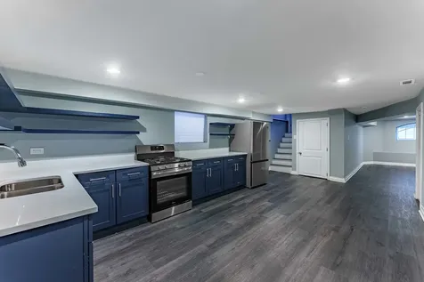 1121 North Leclaire Avenue Chicago IL 60651