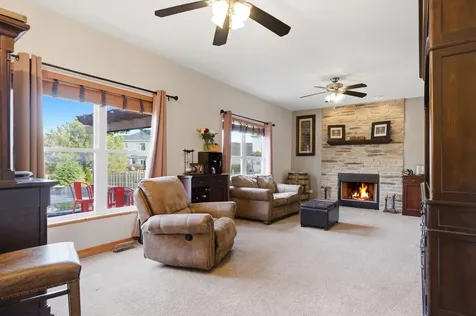 398 Essex Drive Oswego IL 60543