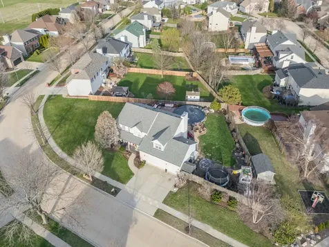 398 Essex Drive Oswego IL 60543