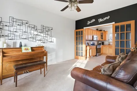 398 Essex Drive Oswego IL 60543