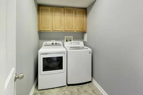 601 West Rand Road Arlington Heights IL 60004