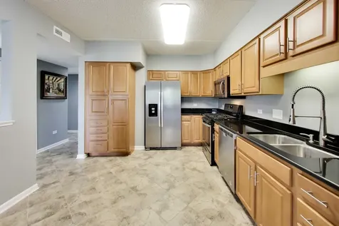 601 West Rand Road Arlington Heights IL 60004