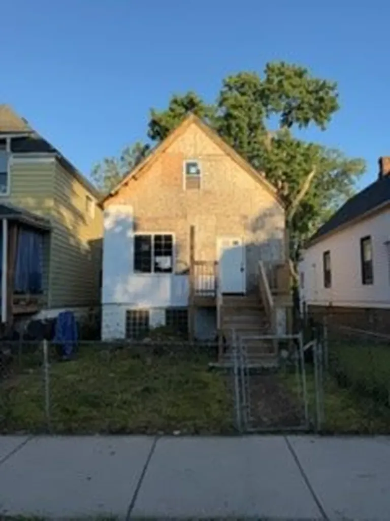 6912 South Woodlawn Avenue Chicago IL 60637