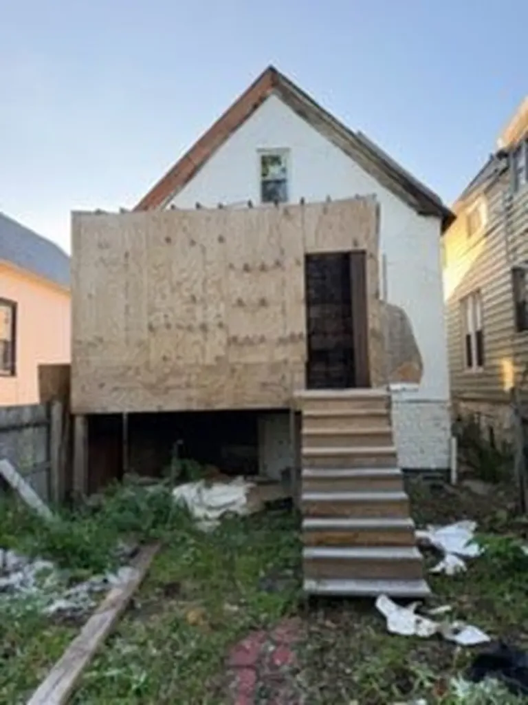 6912 South Woodlawn Avenue Chicago IL 60637