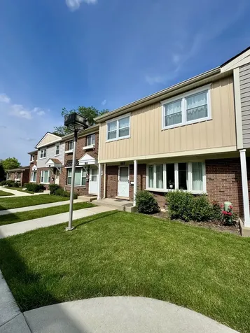 263 Green Court Wood Dale IL 60191