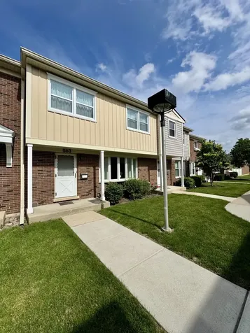263 Green Court Wood Dale IL 60191