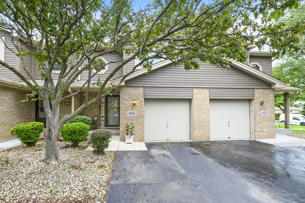 14421 Lamon Court Midlothian IL 60445