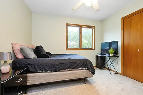 14421 Lamon Court Midlothian IL 60445