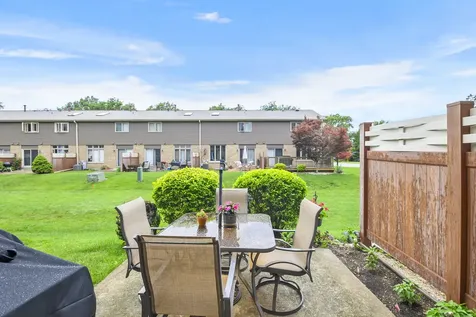 14421 Lamon Court Midlothian IL 60445