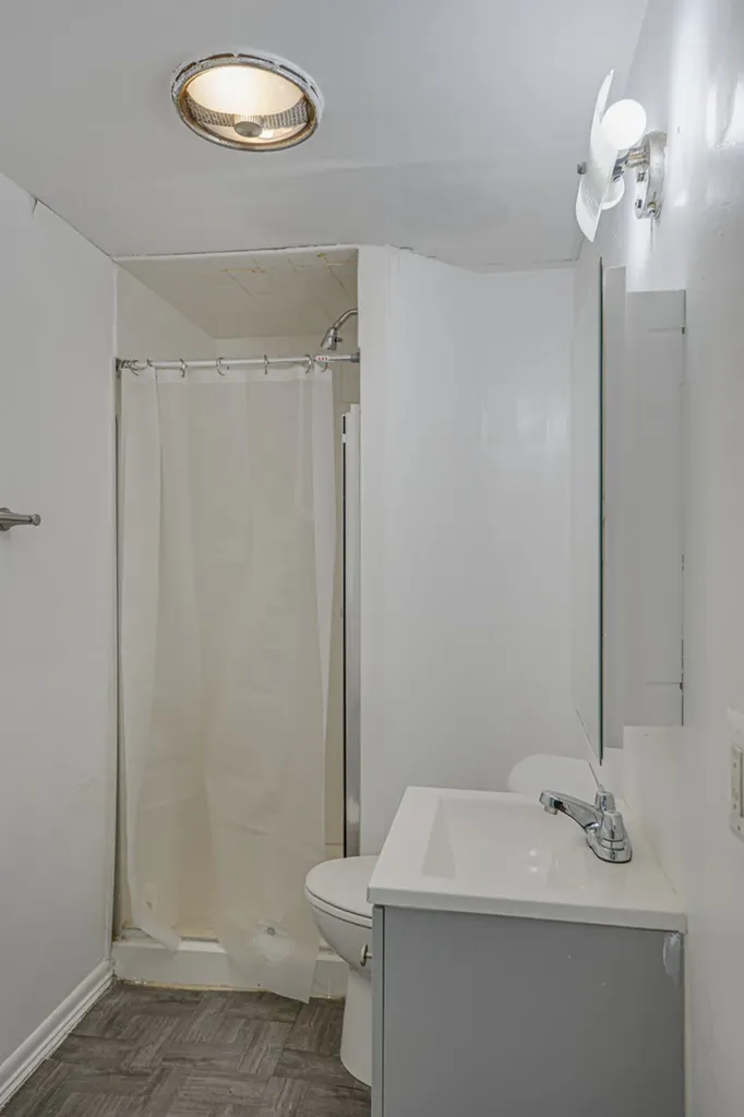 426 North Lake Street Aurora IL 60506