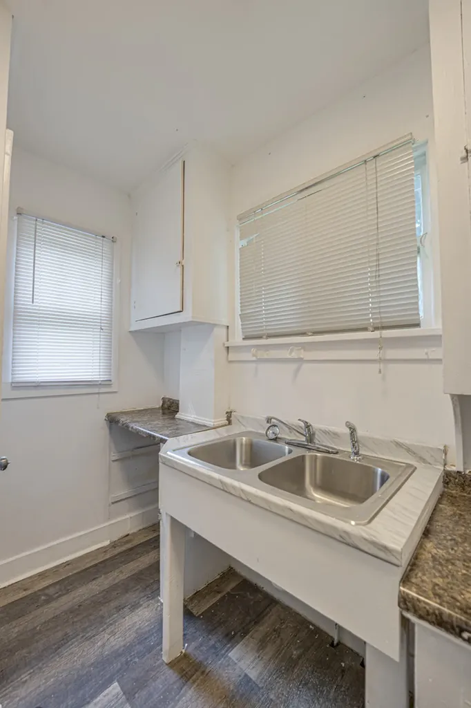 426 North Lake Street Aurora IL 60506