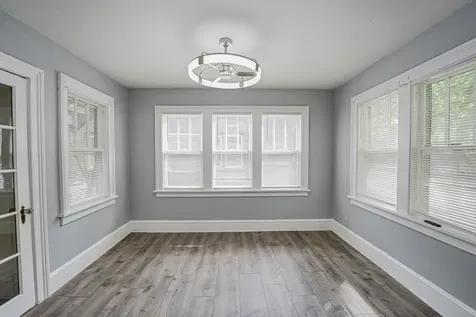 426 North Lake Street Aurora IL 60506