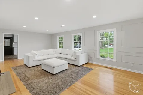 5 Marquette Lane Kankakee IL 60901