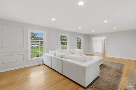 5 Marquette Lane Kankakee IL 60901