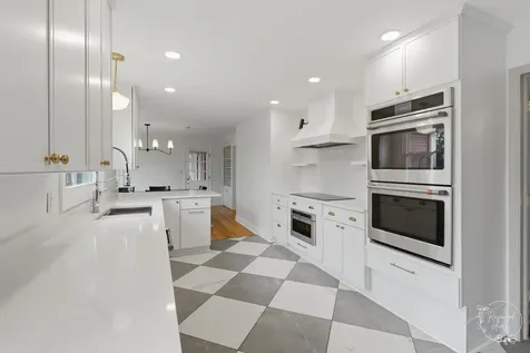 5 Marquette Lane Kankakee IL 60901