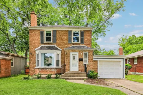 8646 Harms Road Skokie IL 60077