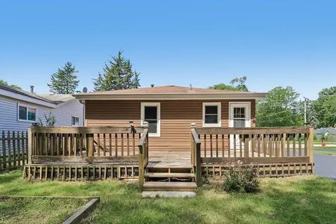 91 Bay Road Fox Lake IL 60020