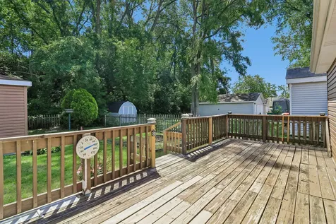 91 Bay Road Fox Lake IL 60020