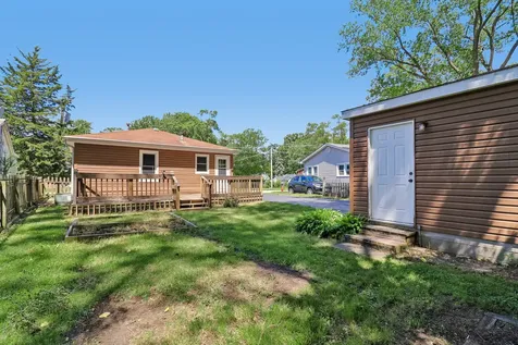 91 Bay Road Fox Lake IL 60020