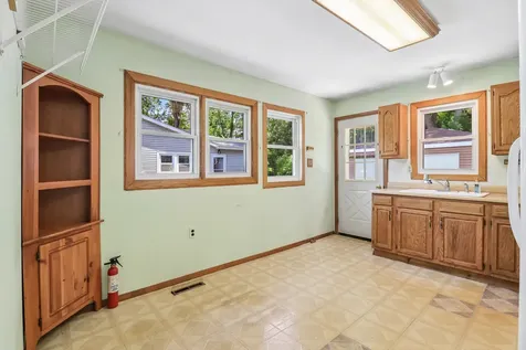 91 Bay Road Fox Lake IL 60020