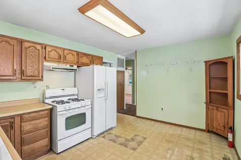91 Bay Road Fox Lake IL 60020