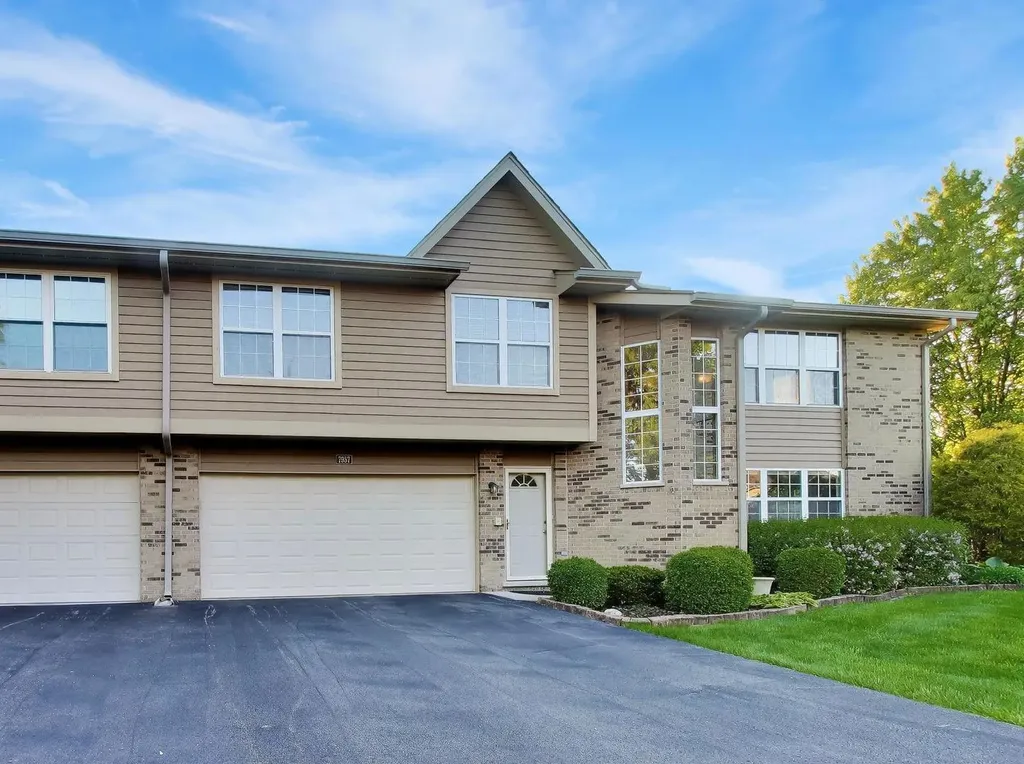 7957 Stewart Drive Darien IL 60561