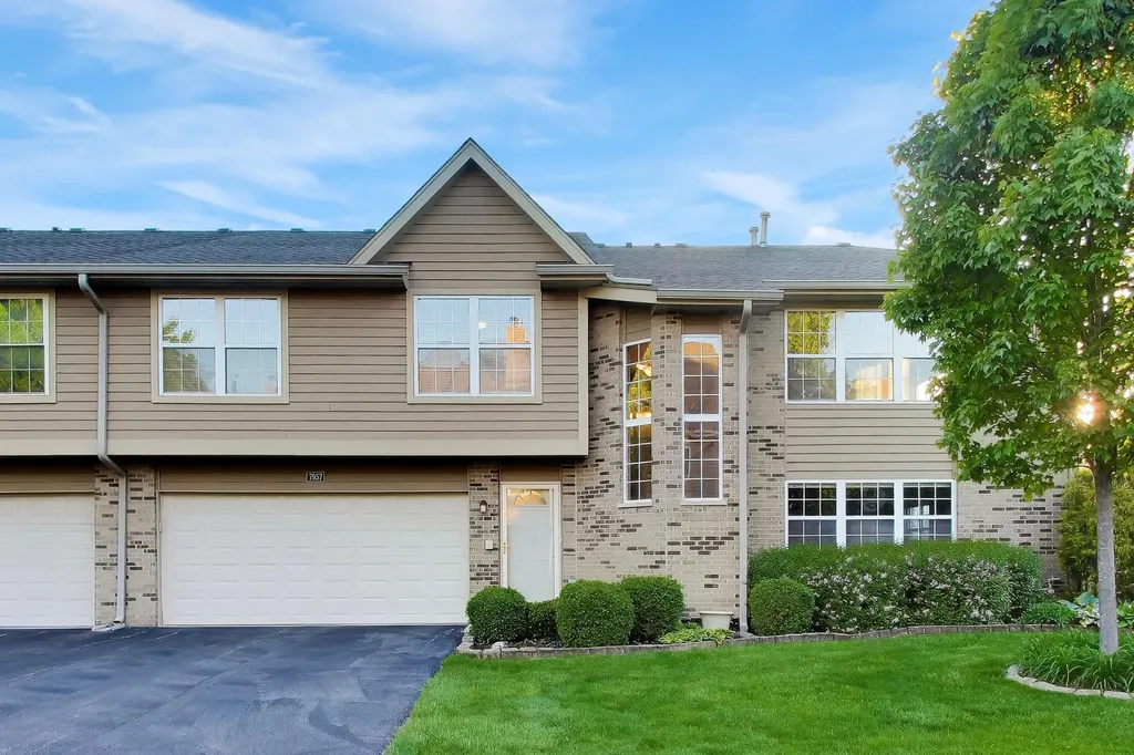 7957 Stewart Drive Darien IL 60561