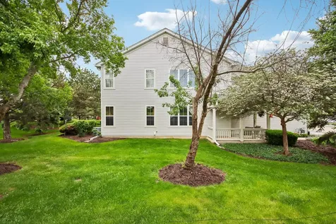 502 Heritage Court St. Charles IL 60175