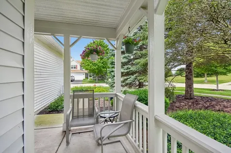 502 Heritage Court St. Charles IL 60175