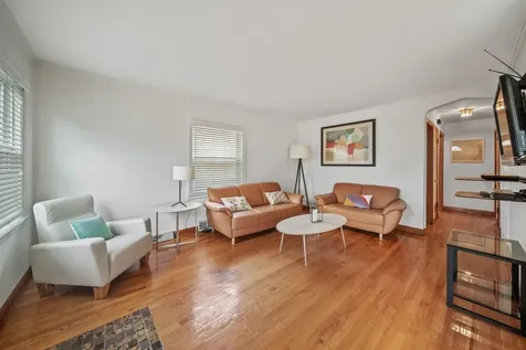 5041 North New England Avenue Chicago IL 60656