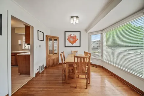 5041 North New England Avenue Chicago IL 60656