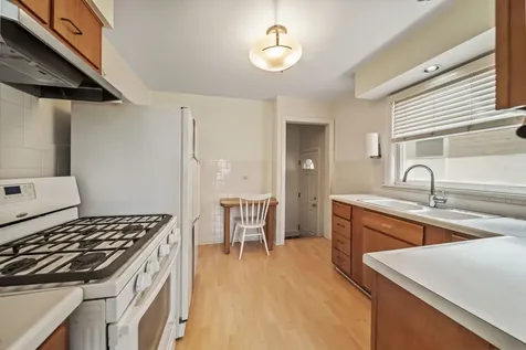 5041 North New England Avenue Chicago IL 60656