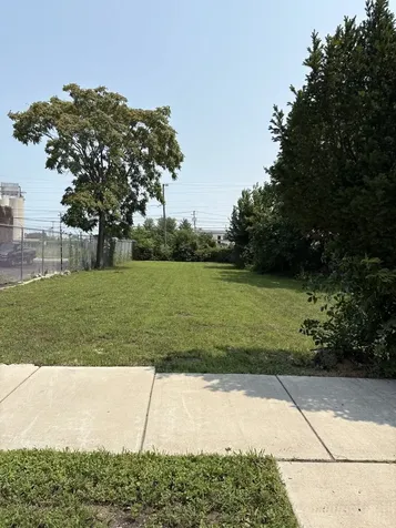 10257 South Commercial Avenue Chicago IL 60617