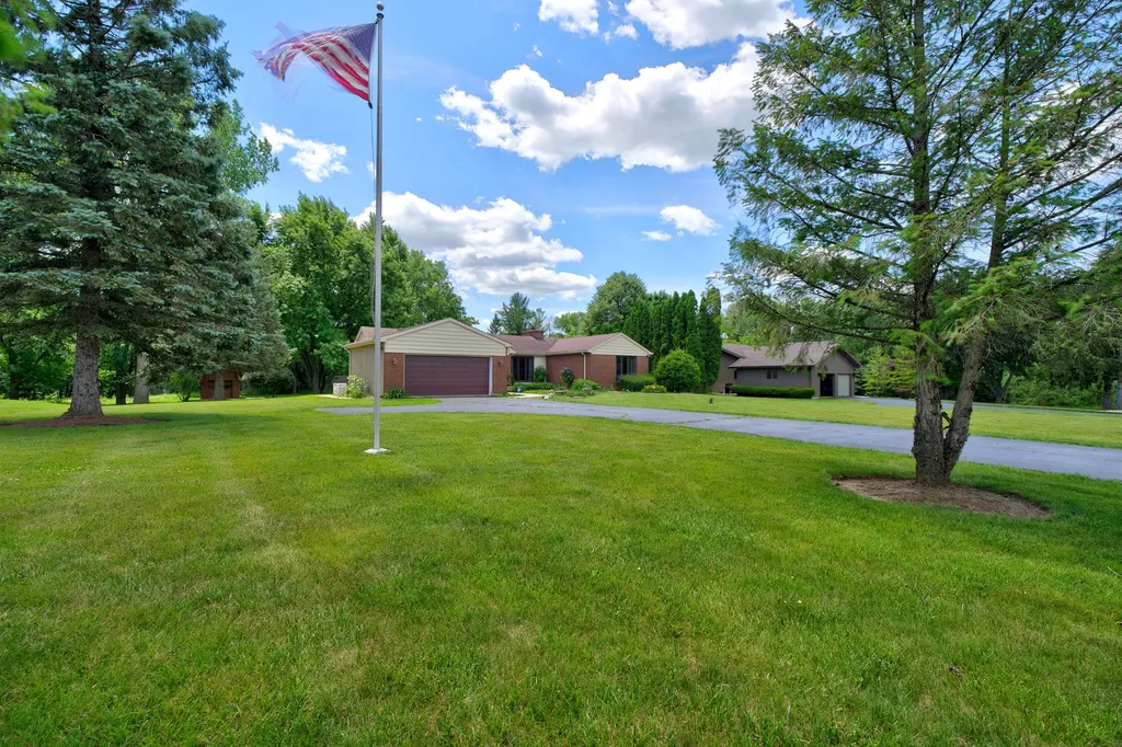 14385 West Sheryl Lynn Drive Wadsworth IL 60083