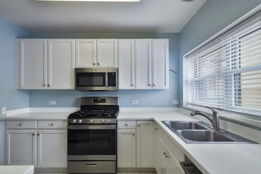 1107 Greenleaf Avenue Wilmette IL 60091