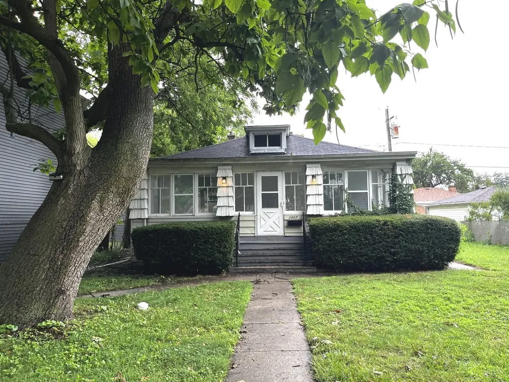 3807 Wesley Avenue Berwyn IL 60402