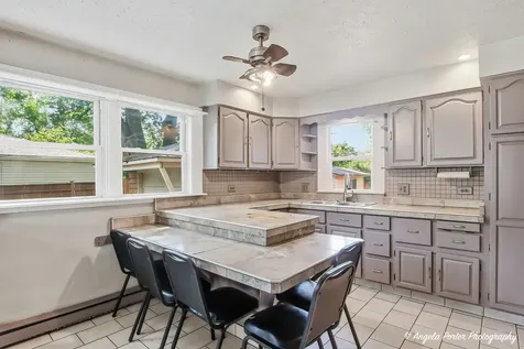 451 South Lakeshore Drive Mundelein IL 60060