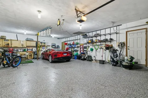 2221 3RD St B Street East Moline IL 61244
