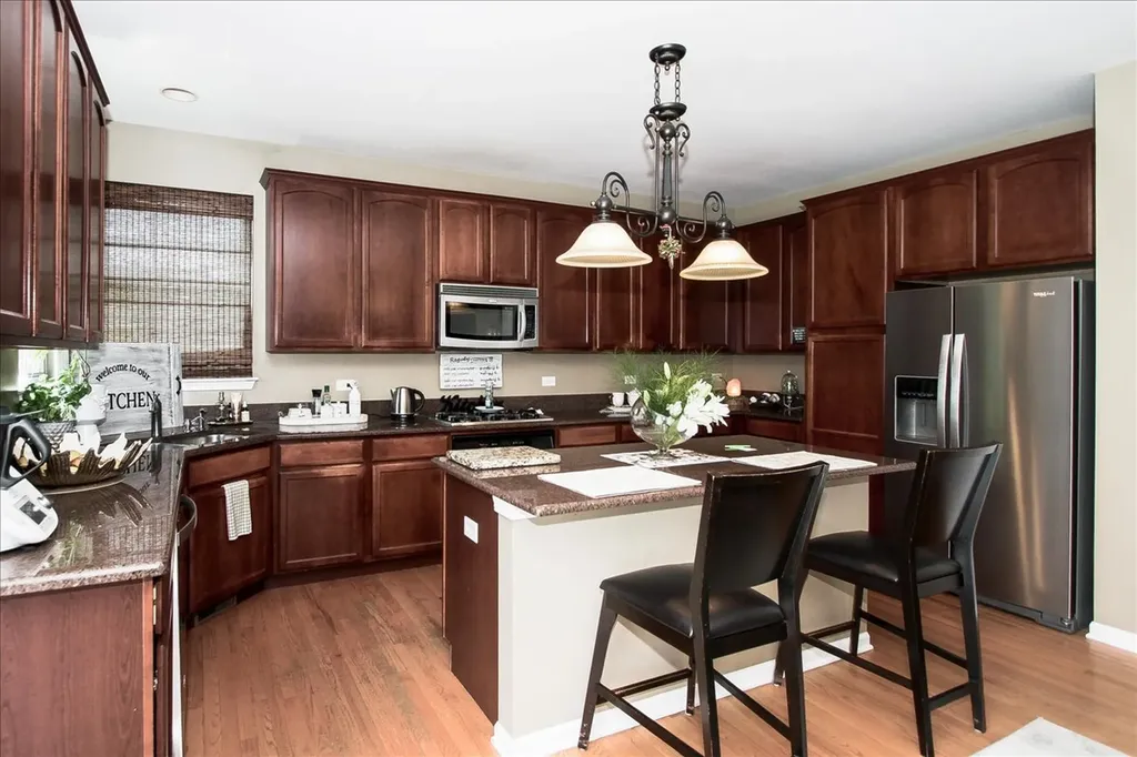 9844 Fairfield Road Huntley IL 60142